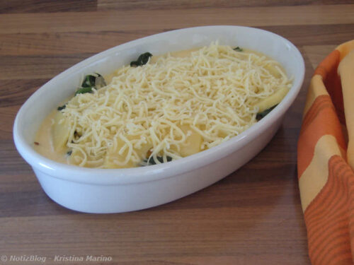 Kartoffelauflauf vor dem Backen