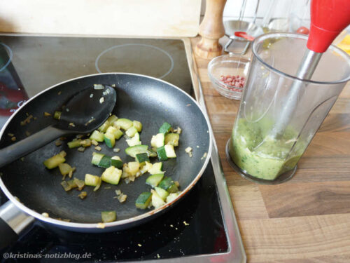 Zucchini pürieren