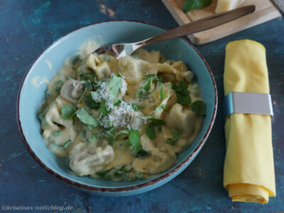 Tortellini in Sahnesauce